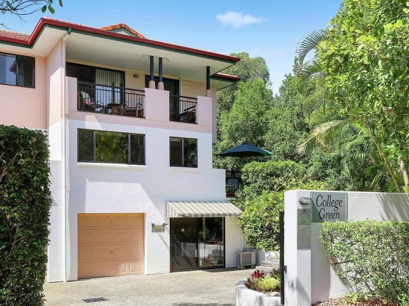 1/18 Beacon Court, Sunrise Beach QLD 4567