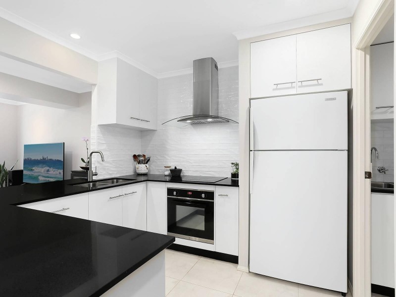 1/18 Beacon Court, Sunrise Beach QLD 4567