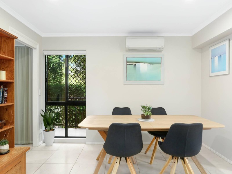 1/18 Beacon Court, Sunrise Beach QLD 4567