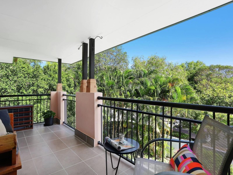 1/18 Beacon Court, Sunrise Beach QLD 4567