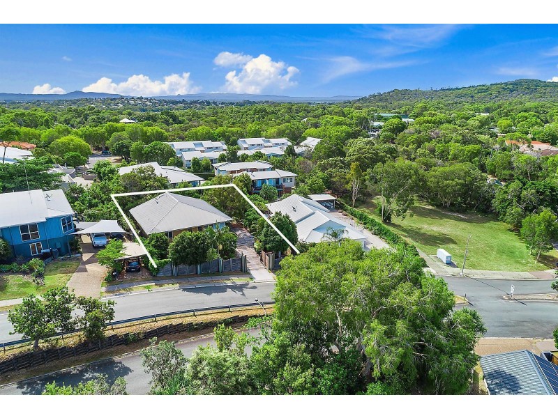 75 Southern Cross Parade, Sunrise Beach QLD 4567