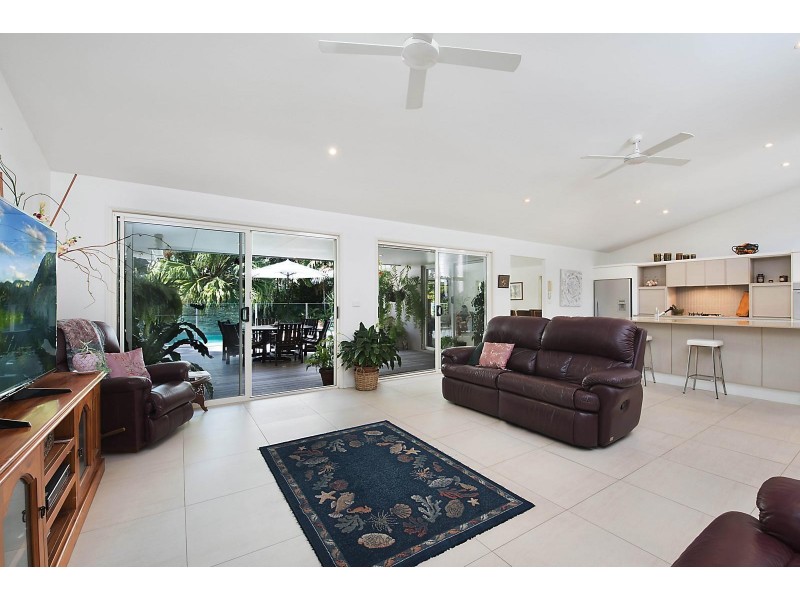 17 Spindrift Court, Noosa Waters QLD 4566