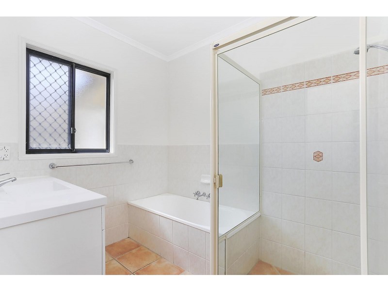 1B Sarena Court, Sunshine Beach QLD 4567