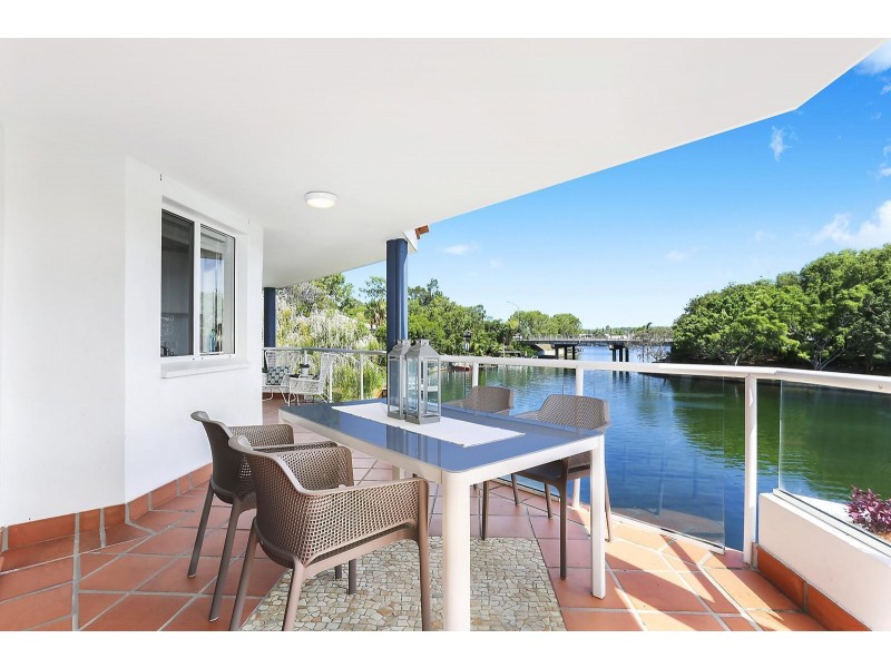 4/5 Hygieta Street, Noosaville QLD 4566