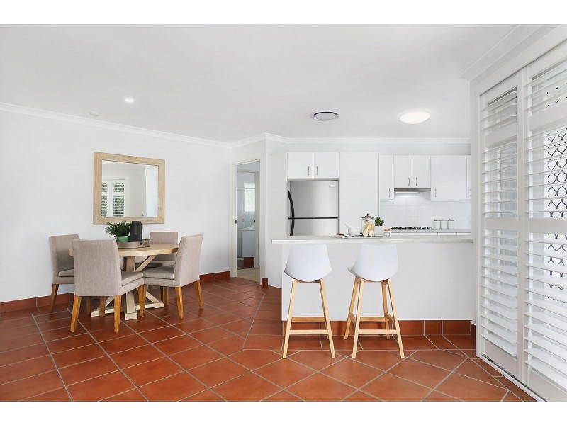 4/5 Hygieta Street, Noosaville QLD 4566