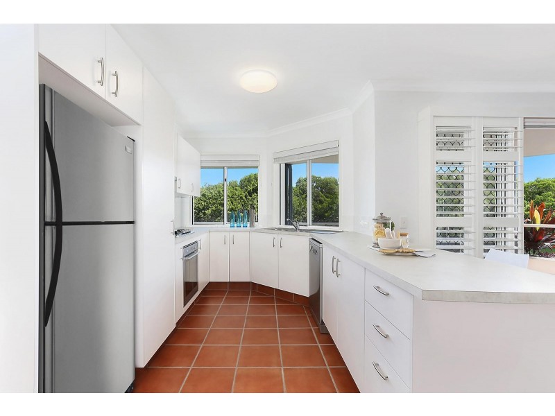 4/5 Hygieta Street, Noosaville QLD 4566