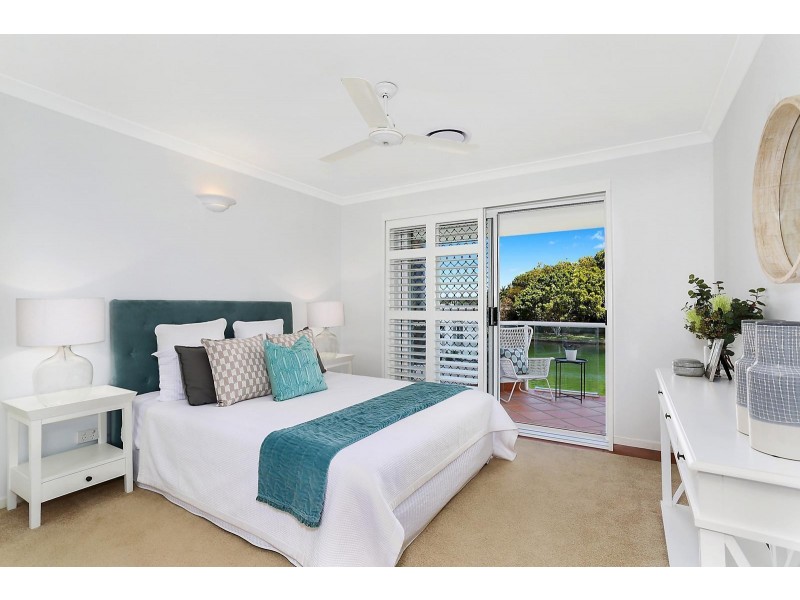 4/5 Hygieta Street, Noosaville QLD 4566