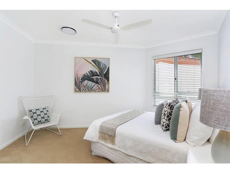 4/5 Hygieta Street, Noosaville QLD 4566