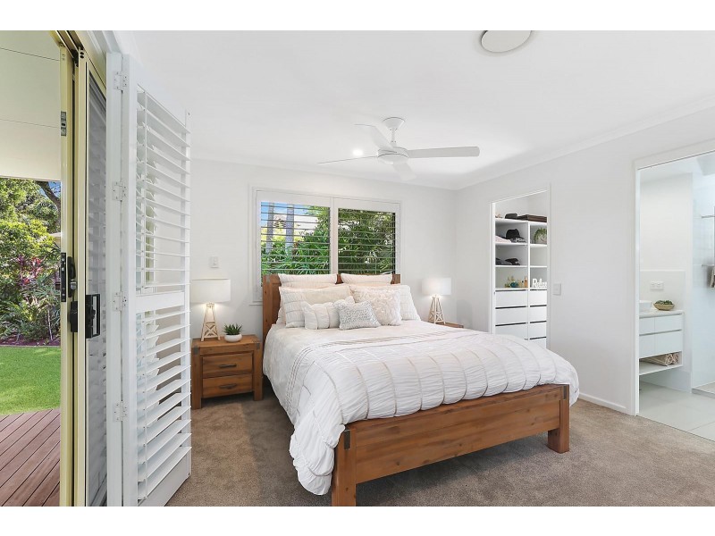 35 Comet Drive, Sunrise Beach QLD 4567