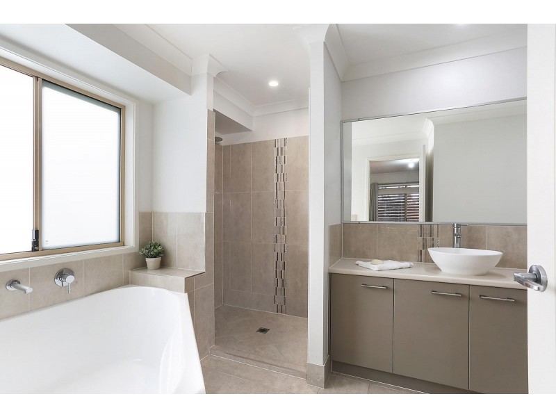 1 Kevlar Court, Sunrise Beach QLD 4567