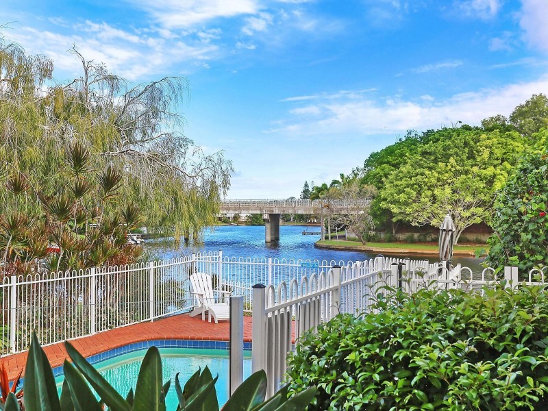 1/5 Hygieta Street, Noosaville QLD 4566