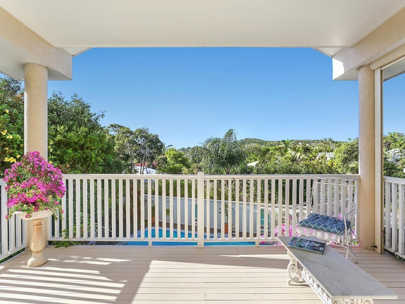 32 Tangmere Court, Noosa Heads QLD 4567