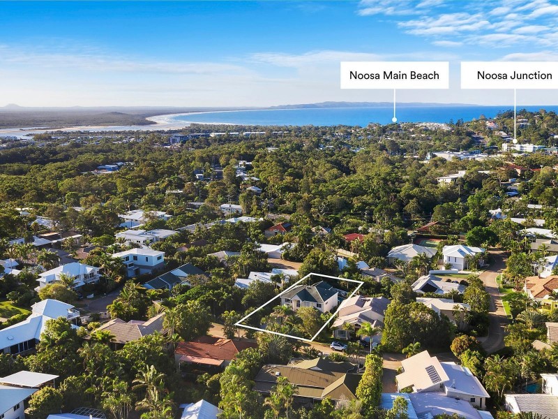 32 Tangmere Court, Noosa Heads QLD 4567