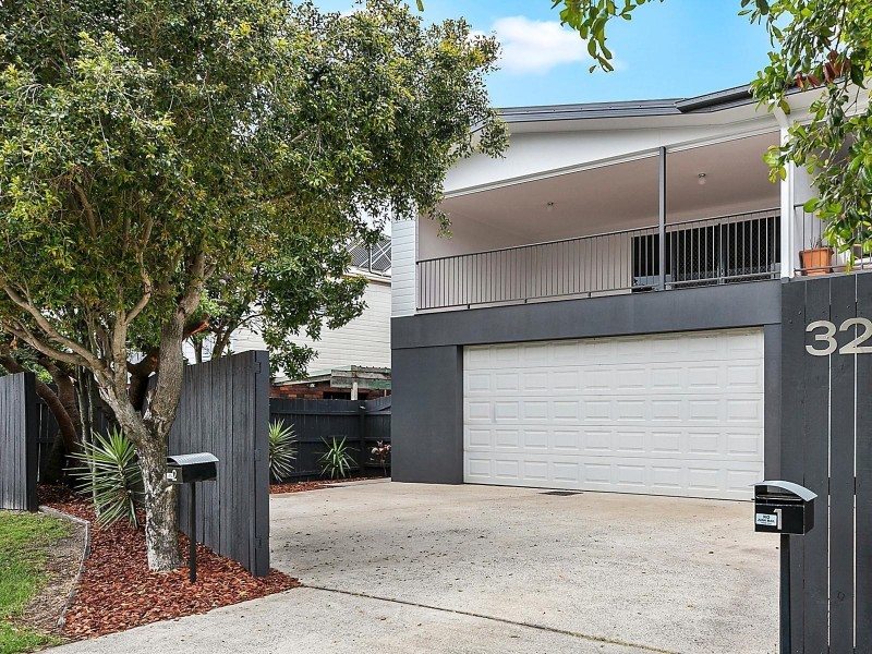 2/32 Orealla Crescent, Sunrise Beach QLD 4567