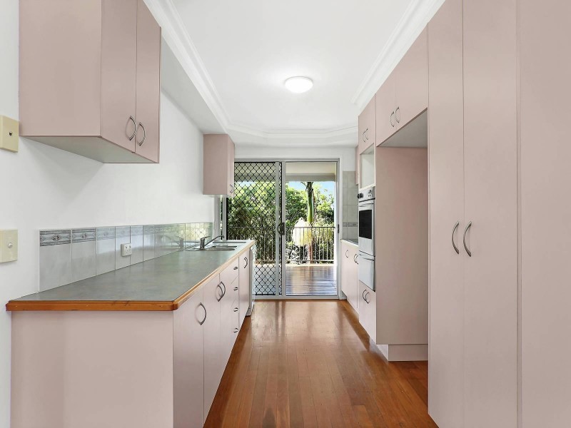 2/32 Orealla Crescent, Sunrise Beach QLD 4567