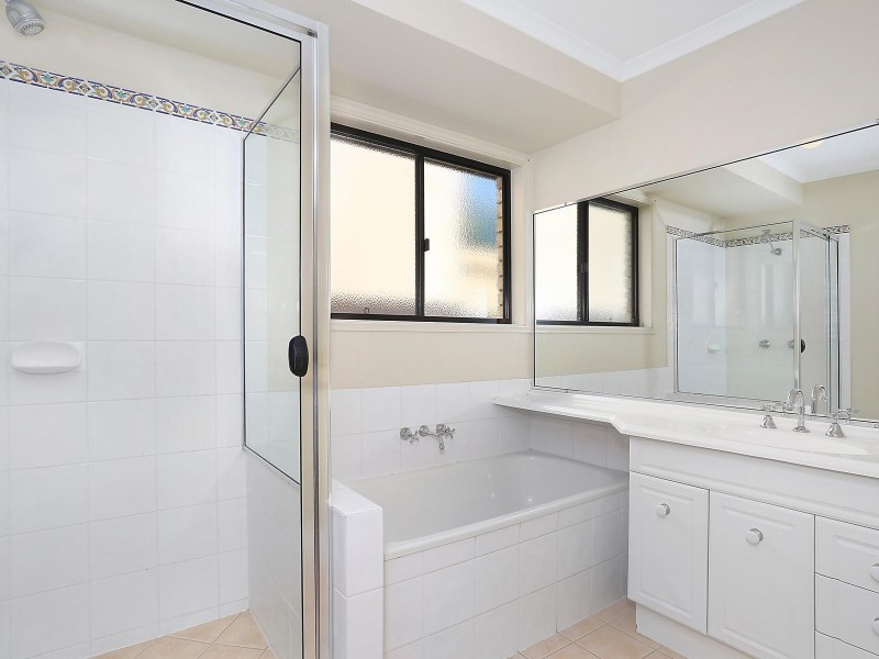 21 Dayspring Street, Sunrise Beach QLD 4567