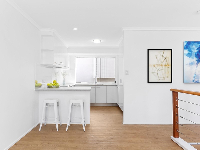 2/8 Orealla Crescent, Sunrise Beach QLD 4567