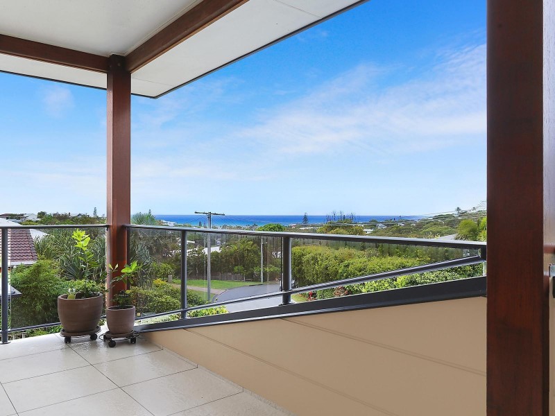 98 Persimmon Drive, Peregian Beach QLD 4573