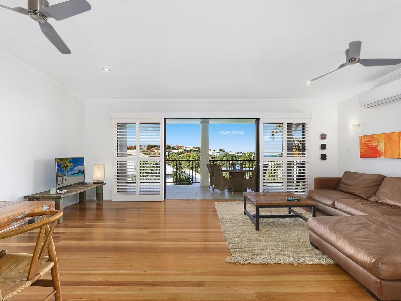2/62 Southern Cross Parade, Sunrise Beach QLD 4567