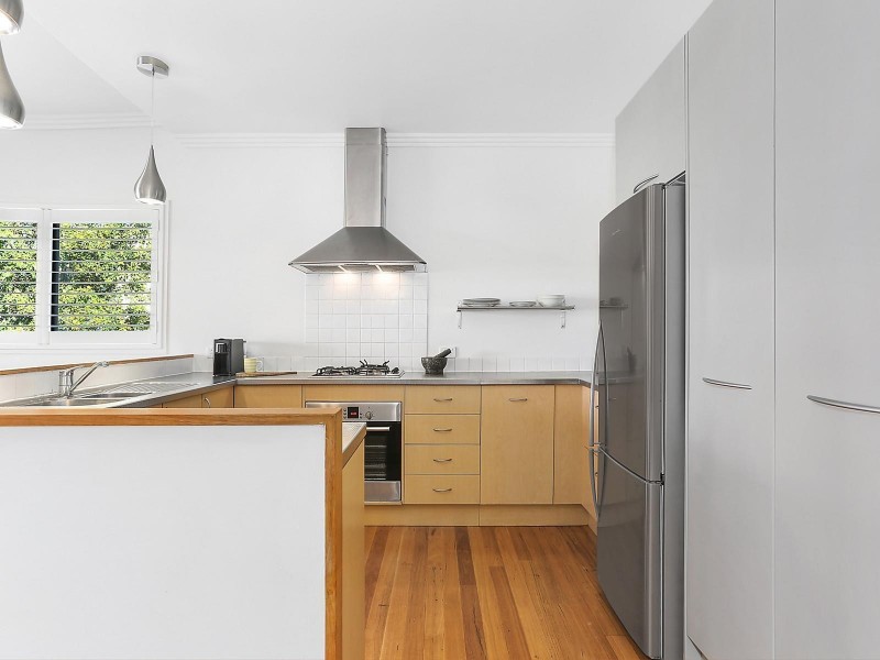 2/62 Southern Cross Parade, Sunrise Beach QLD 4567