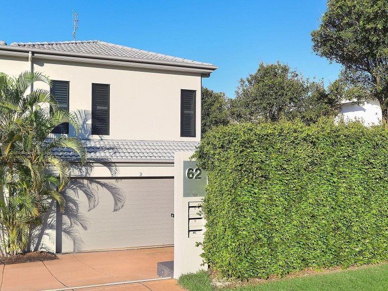 2/62 Southern Cross Parade, Sunrise Beach QLD 4567