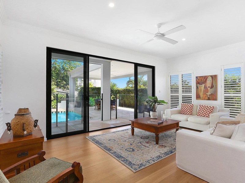 34 Driftwood Drive, Castaways Beach QLD 4567