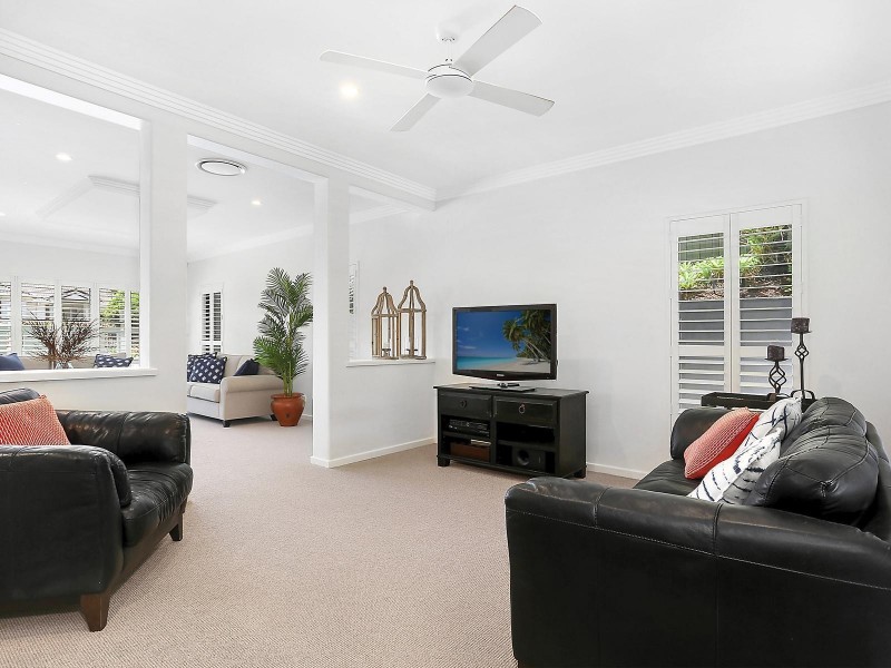 34 Driftwood Drive, Castaways Beach QLD 4567