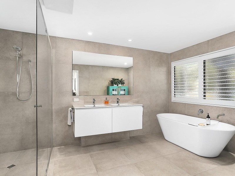 34 Driftwood Drive, Castaways Beach QLD 4567