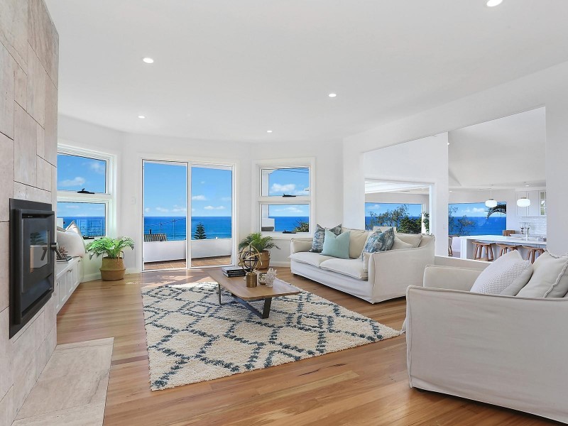 16 Corsair Crescent, Sunrise Beach QLD 4567