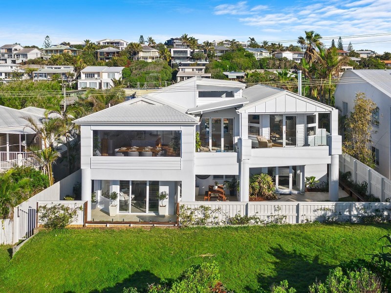 16 Corsair Crescent, Sunrise Beach QLD 4567