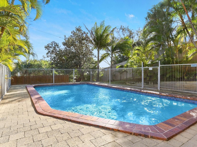2/14 Sobraon Street, Sunrise Beach QLD 4567