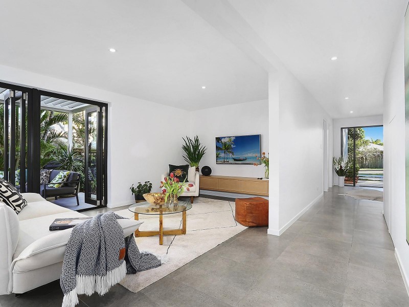 6 Weyba Street, Sunshine Beach QLD 4567