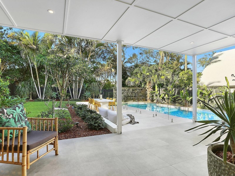 6 Weyba Street, Sunshine Beach QLD 4567