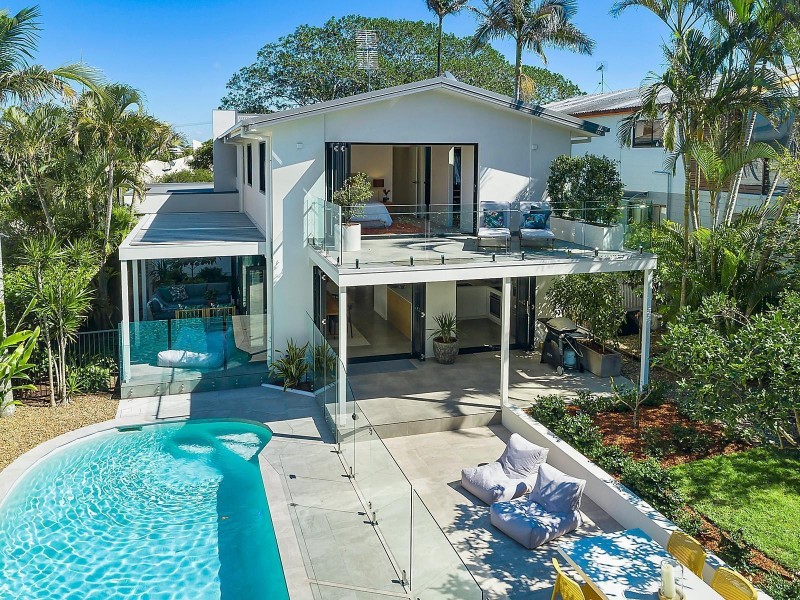 6 Weyba Street, Sunshine Beach QLD 4567