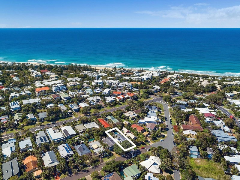 6 Weyba Street, Sunshine Beach QLD 4567