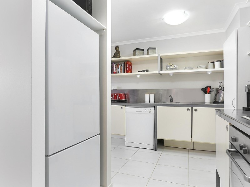 2/11-13 Katharina Street, Noosa Heads QLD 4567