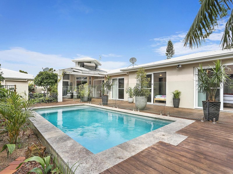 40 Seacove Court, Noosa Waters QLD 4566