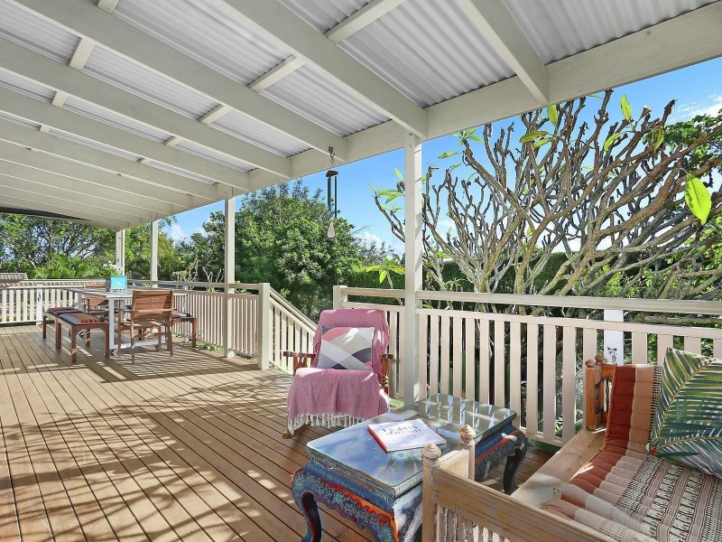 5 Victory Crescent, Sunrise Beach QLD 4567