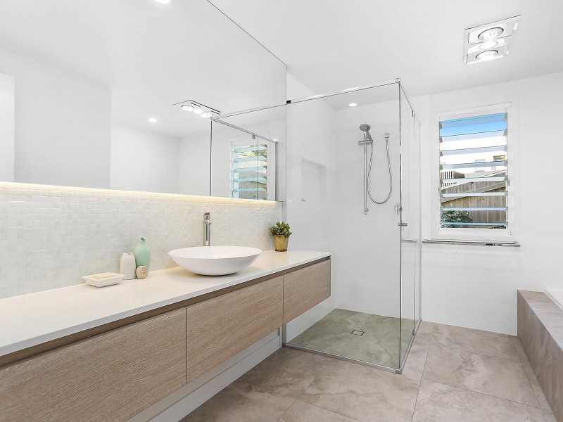 38 Orient Drive, Sunrise Beach QLD 4567