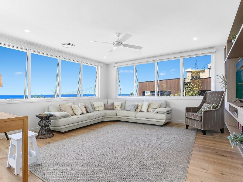 38 Orient Drive, Sunrise Beach QLD 4567