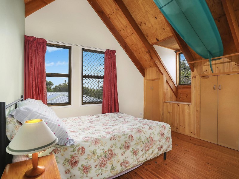 37 Dame Patti Drive, Sunrise Beach QLD 4567