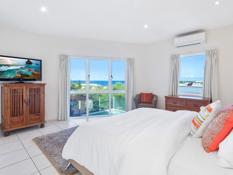 16 Captains Court, Sunrise Beach QLD 4567