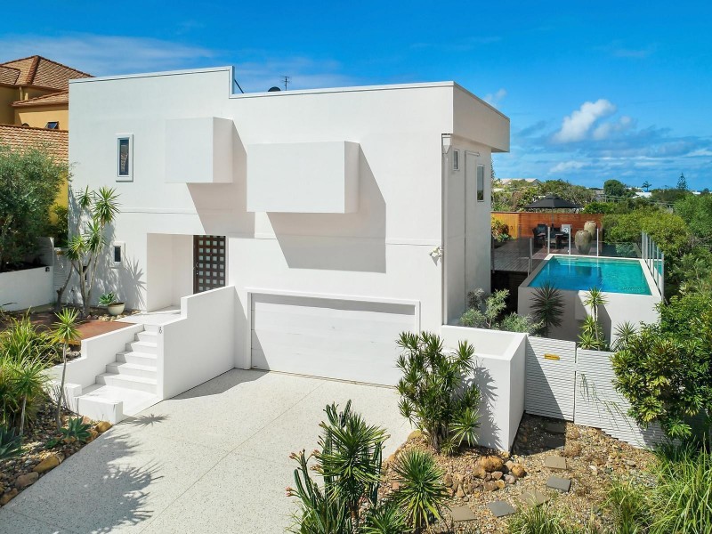 16 Captains Court, Sunrise Beach QLD 4567