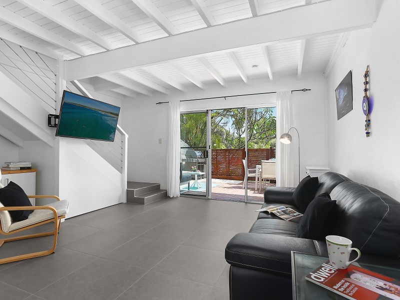 2/25 Coral Tree Avenue, Noosa Heads QLD 4567