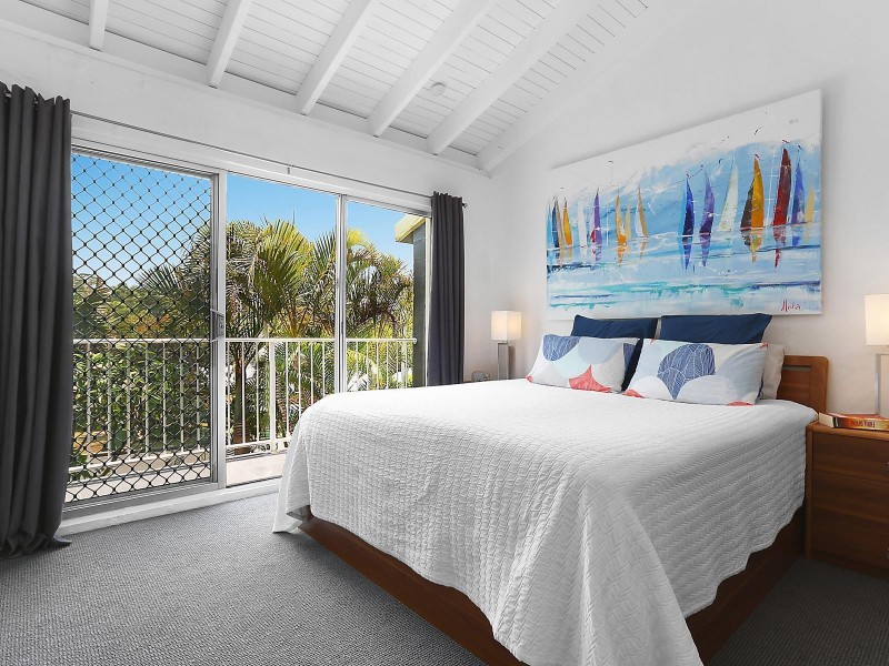 2/25 Coral Tree Avenue, Noosa Heads QLD 4567