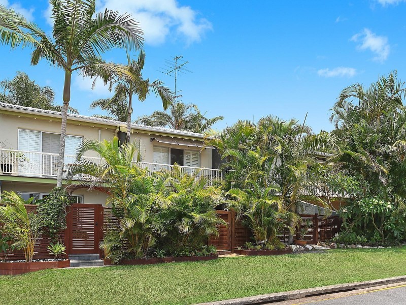 2/25 Coral Tree Avenue, Noosa Heads QLD 4567