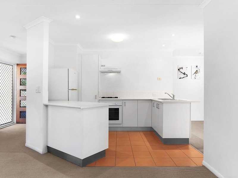 15 Hardy Street, Sunrise Beach QLD 4567