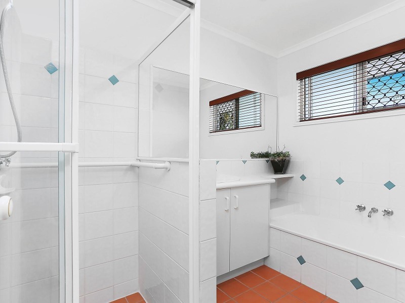 15 Hardy Street, Sunrise Beach QLD 4567