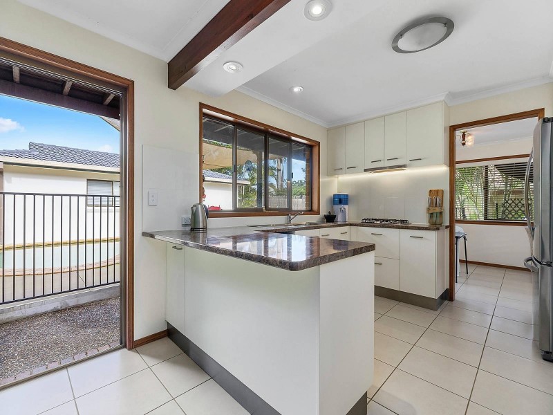 18 Outlook Drive, Tewantin QLD 4565