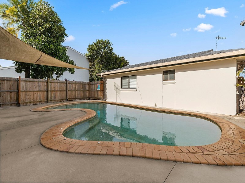 18 Outlook Drive, Tewantin QLD 4565